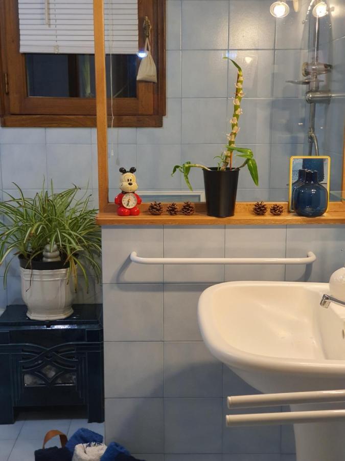 A L'Ecole Buissonniere, Chambre D'Hotes En Sidobre Lacrouzette エクステリア 写真