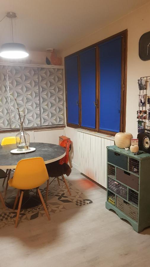 A L'Ecole Buissonniere, Chambre D'Hotes En Sidobre Lacrouzette エクステリア 写真