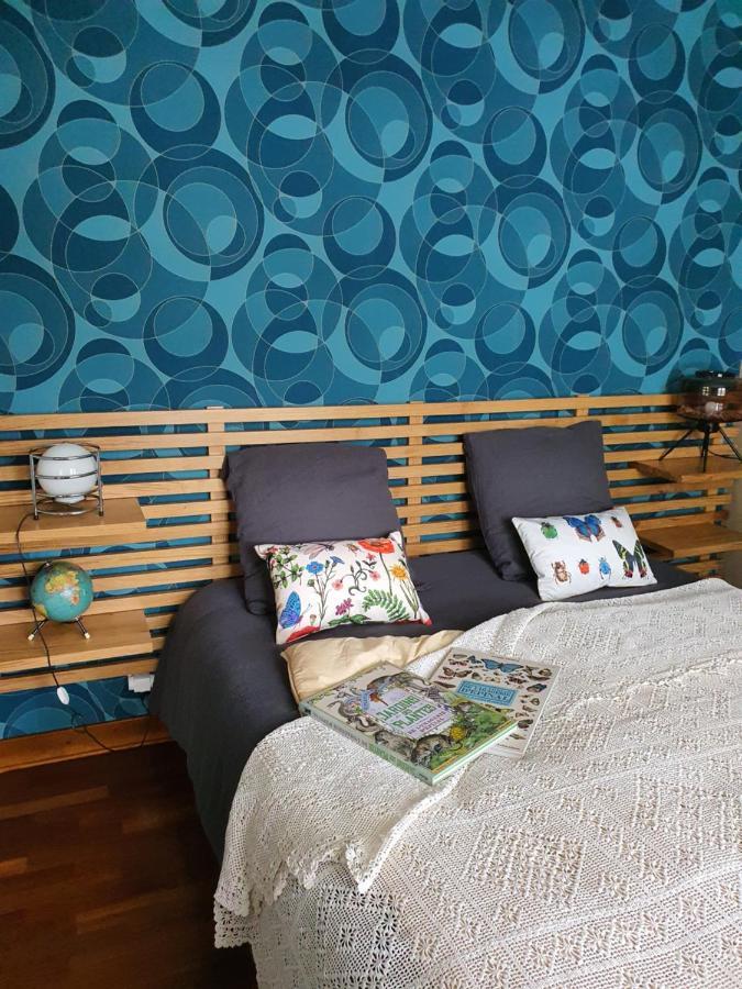 A L'Ecole Buissonniere, Chambre D'Hotes En Sidobre Lacrouzette エクステリア 写真